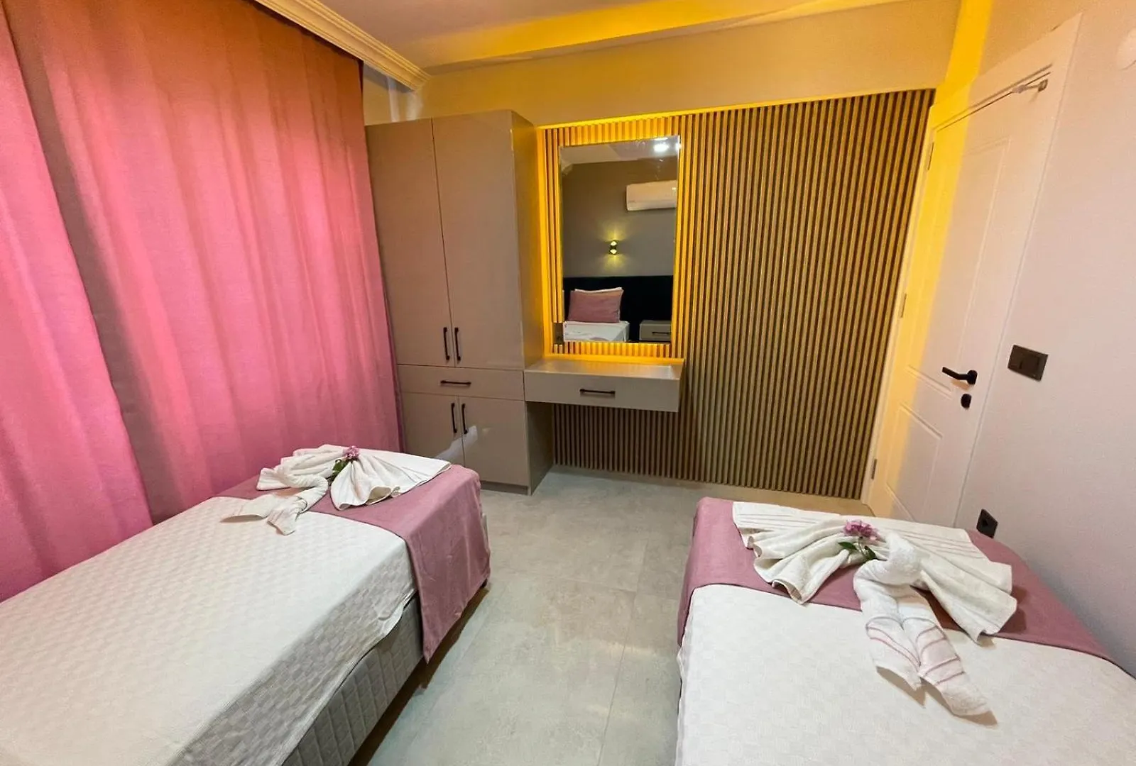 מלון דירות אולודניץ Hayat Apart Hotel
